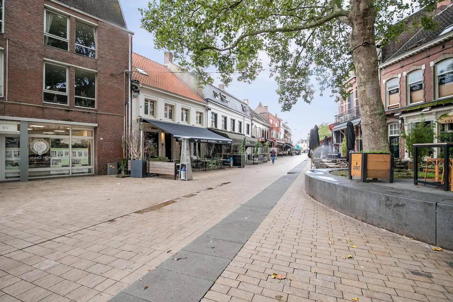 6P Hotspot Wifi Near Poppodium013 And City Center Тилбург Экстерьер фото